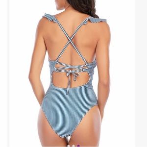 Cupshe blue/white stripe one piece swimsuit
